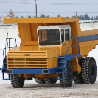 Карьерный самосвал БелАЗ-7540 Карьерный самосвал БелАЗ-7540